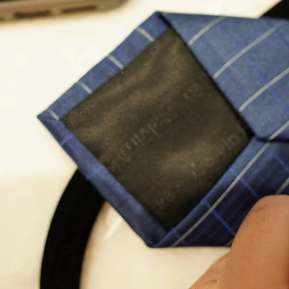 Calvin Klein Mens Necktie Silk Blue Plaid Business Formal‎ Office Career